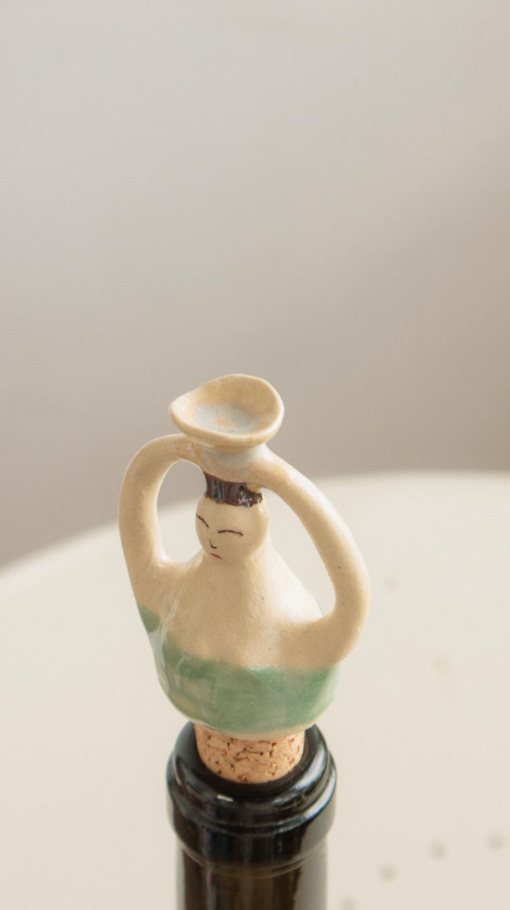 Decorative Ceramic Wine Stopper - Maldive Woman
