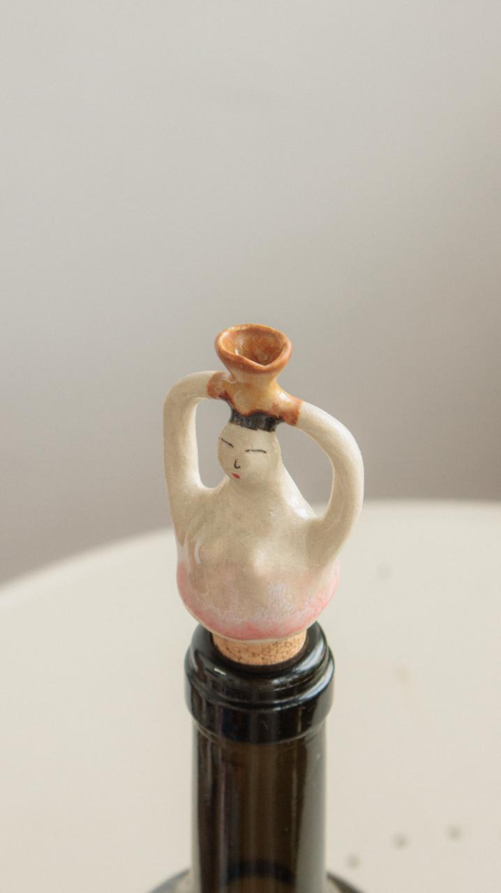 Decorative Ceramic Wine Stopper - Soft Pink Woman