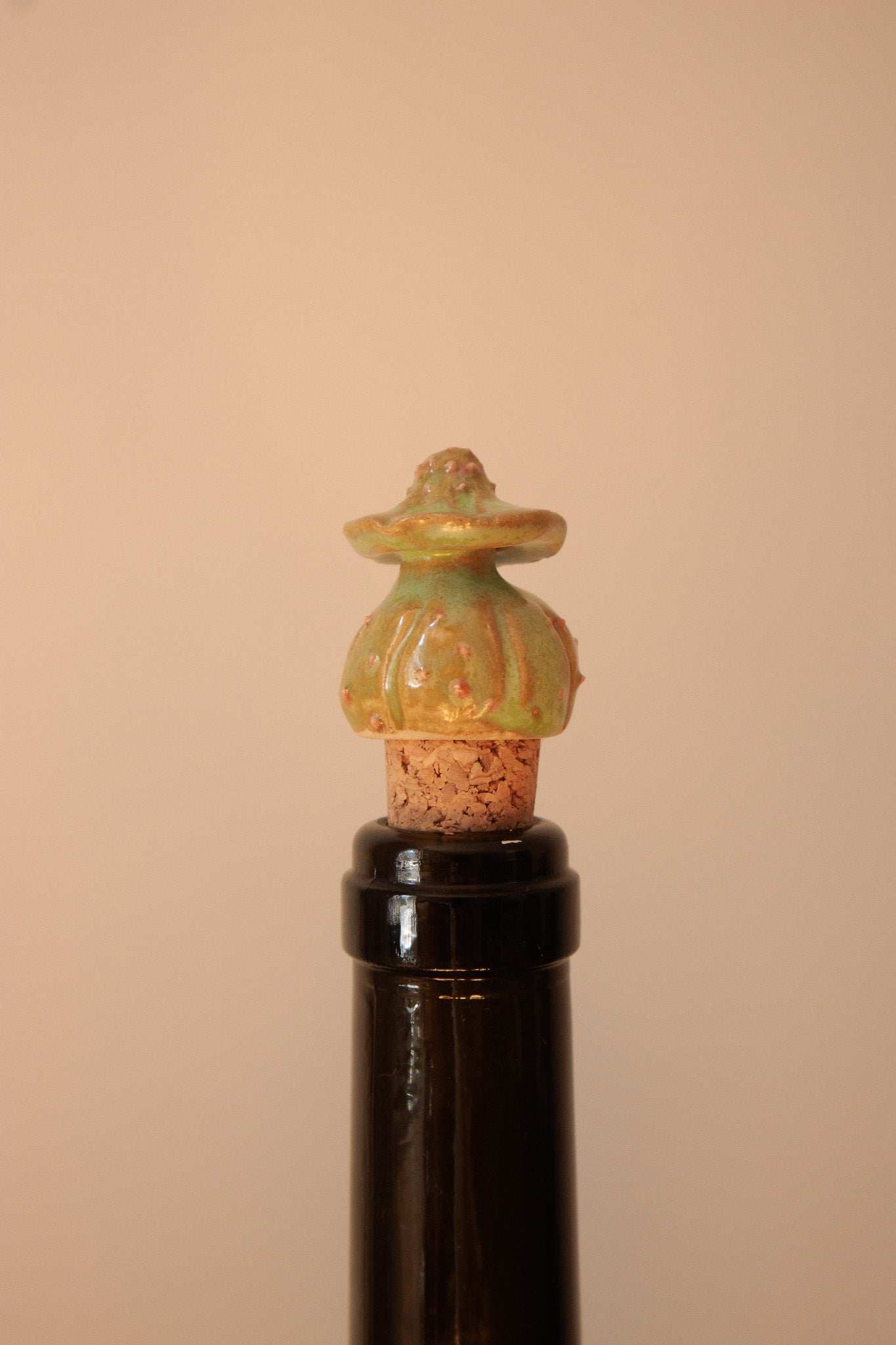 Decorative Ceramic Wine Stopper - Green Sea Mushroom